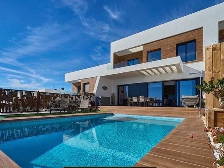 Town House for Sale in Finestrat, Alicante 1