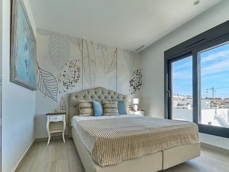 Town House for Sale in Finestrat, Alicante 3