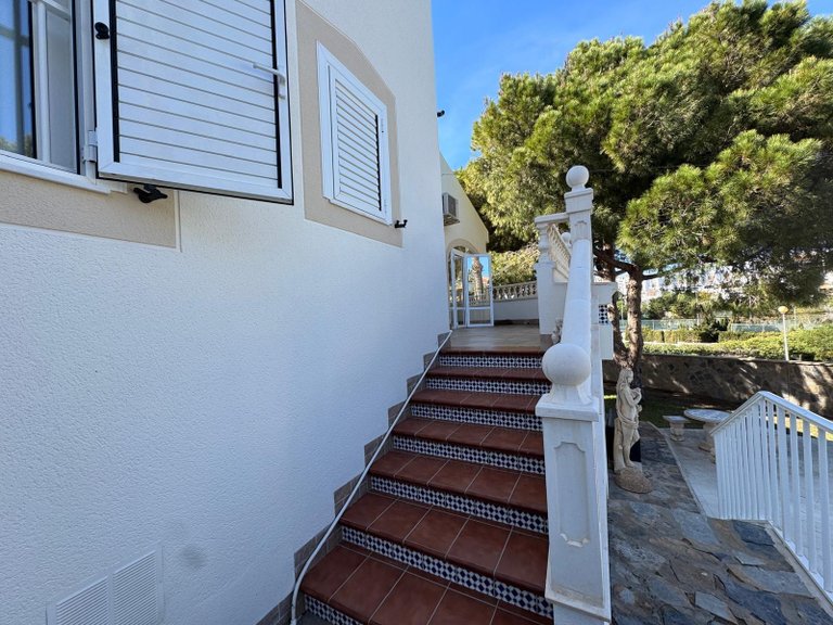 Villa for Sale in Cabo Roig, Alicante 12
