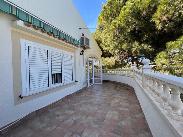 Villa for Sale in Cabo Roig, Alicante 13