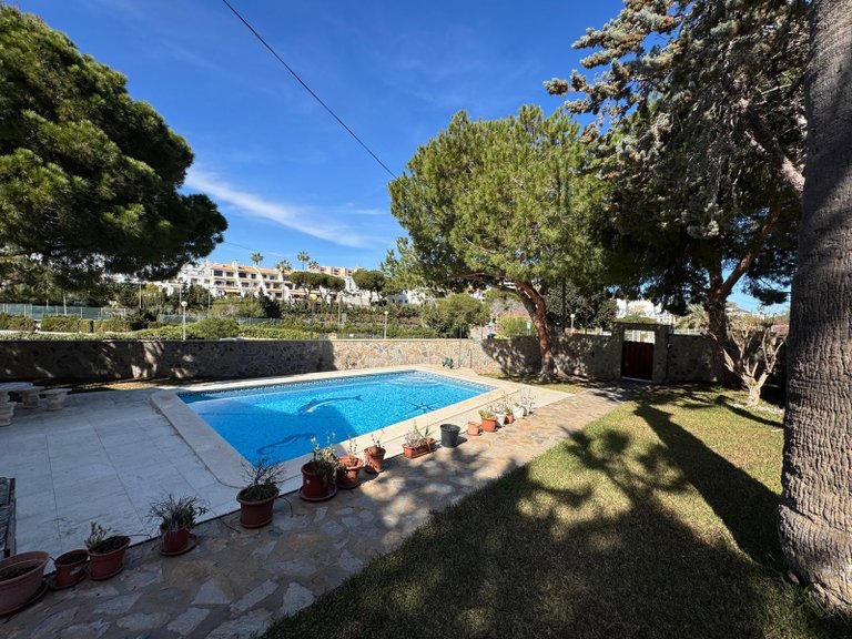 Villa for Sale in Cabo Roig, Alicante 4