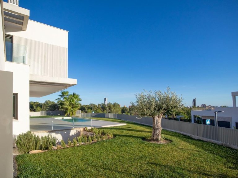 Villa for Sale in Finestrat, Alicante 11