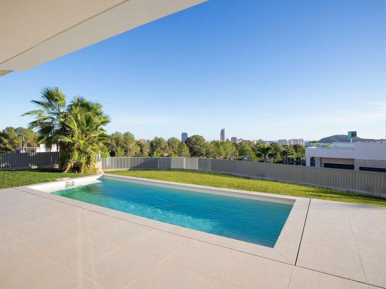 Villa for Sale in Finestrat, Alicante 2