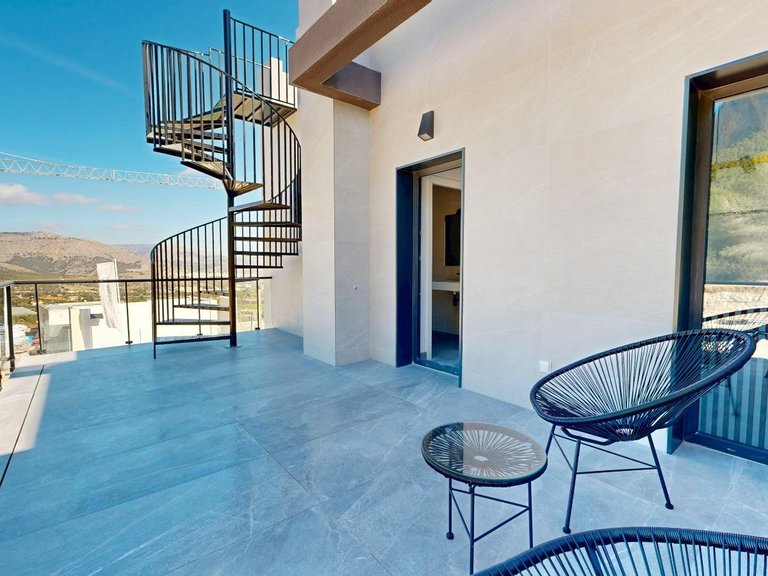 Town House for Sale in Polop, Alicante 5