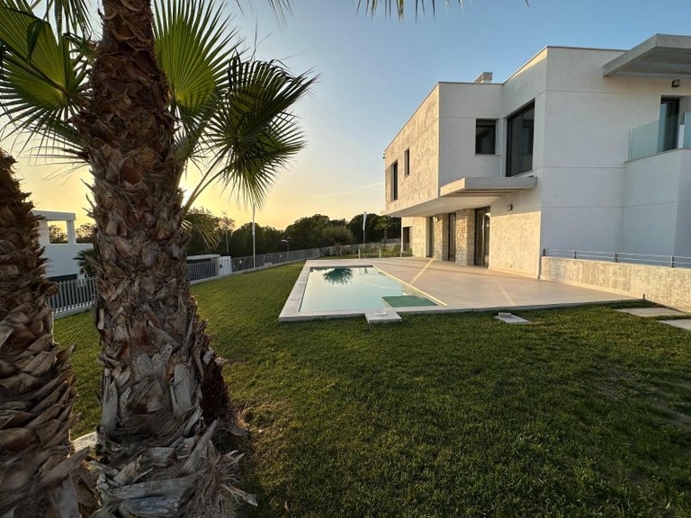 Villa for Sale in Finestrat, Alicante 7