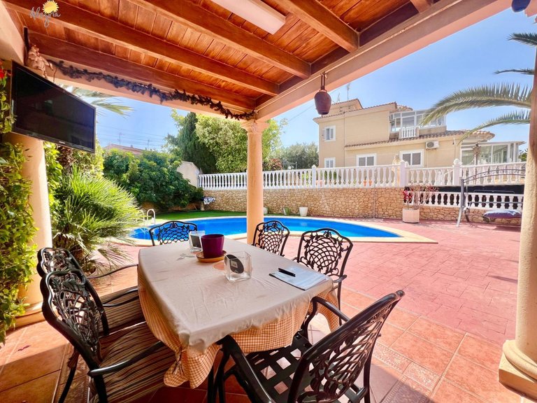 Villa for Sale in Costa Blanca Torrevieja, Alicante 17
