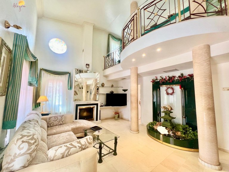 Villa for Sale in Costa Blanca Torrevieja, Alicante 30