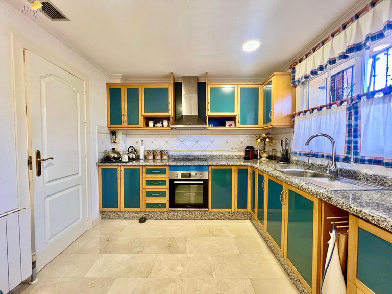 Villa for Sale in Costa Blanca Torrevieja, Alicante 35