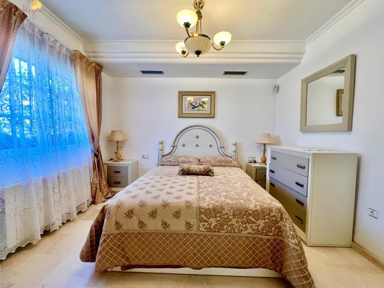 Villa for Sale in Costa Blanca Torrevieja, Alicante 45