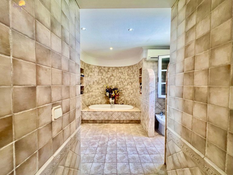 Villa for Sale in Costa Blanca Torrevieja, Alicante 49