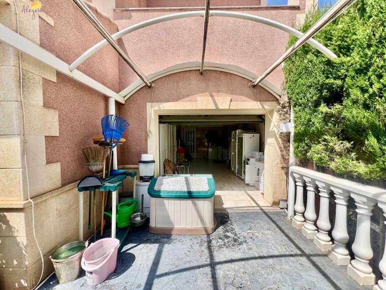 Villa for Sale in Torrevieja, Alicante 6