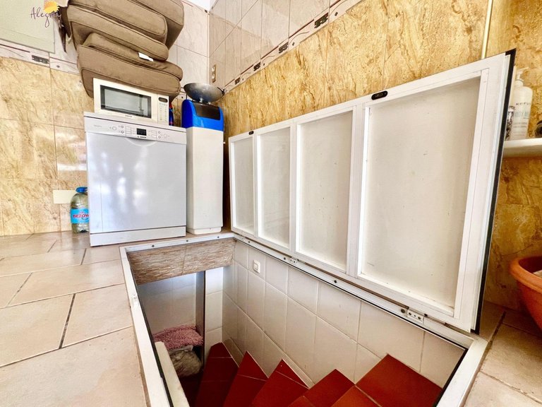 Villa for Sale in Torrevieja, Alicante 8