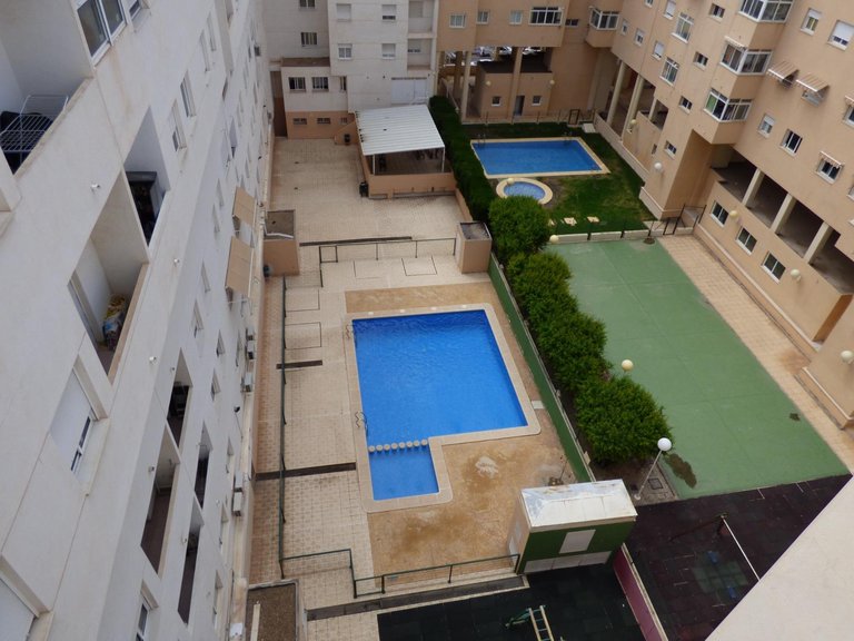 Apartment for Sale in Alicante, Alicante 11