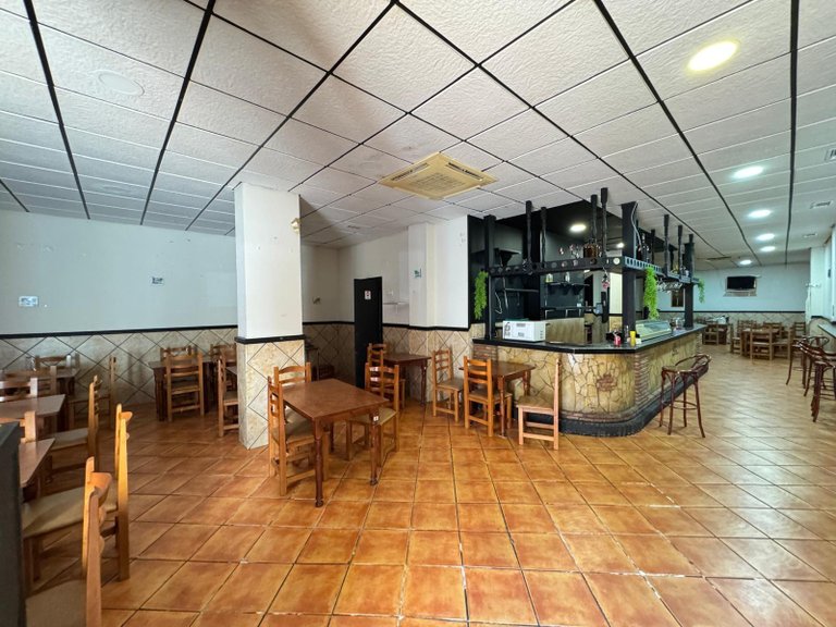 Commercial for Sale in Torrevieja, Alicante 5