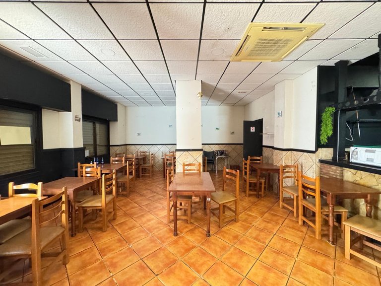 Commercial for Sale in Torrevieja, Alicante 6