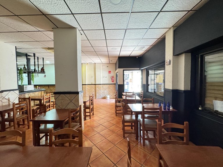 Commercial for Sale in Torrevieja, Alicante 8
