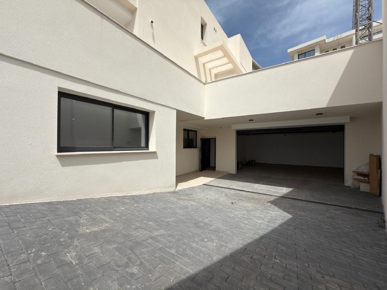 Villa for Sale in Finestrat, Alicante 4