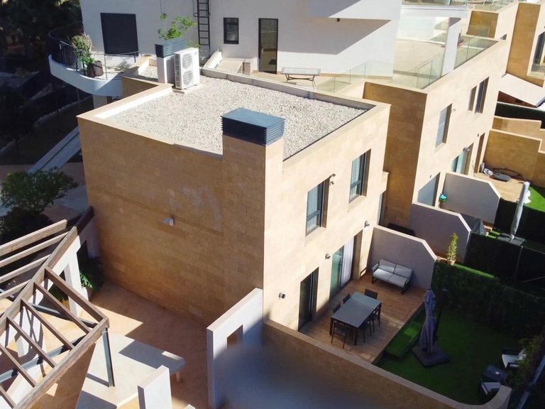 Town House for Sale in Villajoyosa, Alicante 9