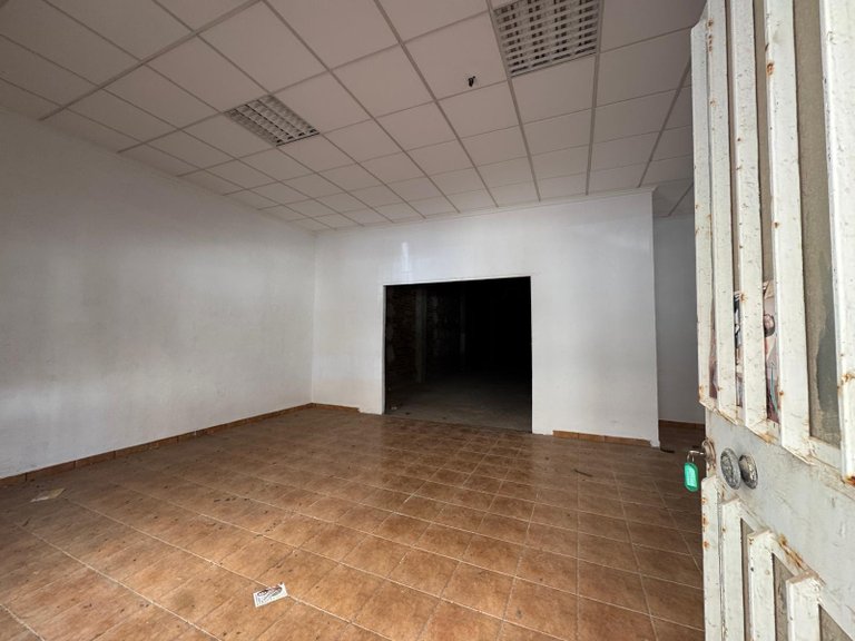 Commercial for Sale in Torrevieja, Alicante 6
