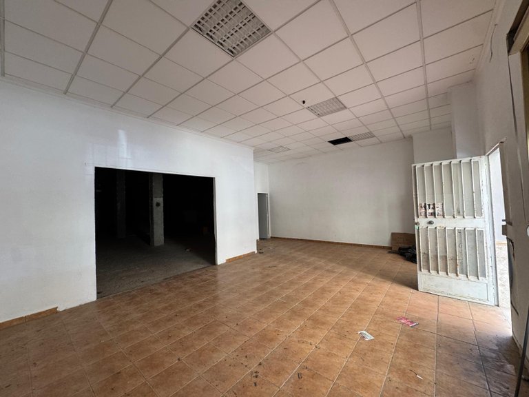 Commercial for Sale in Torrevieja, Alicante 7