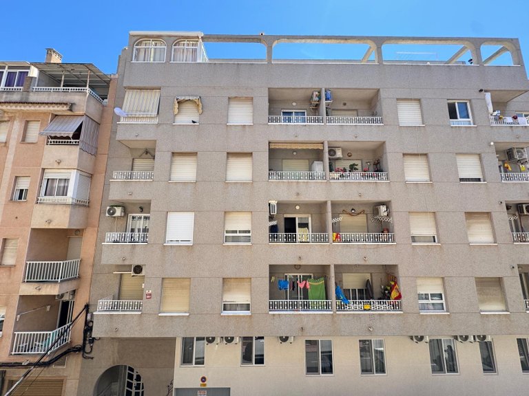 Apartment for Sale in Torrevieja, Alicante 20
