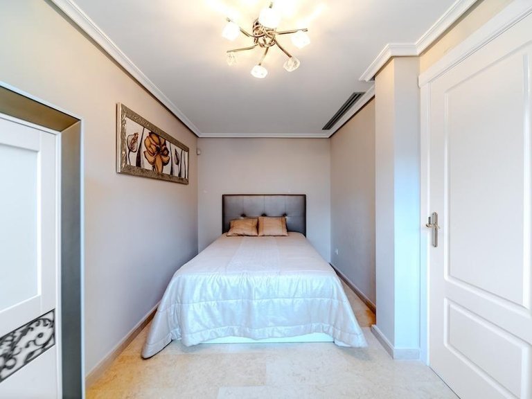 Villa for Sale in Costa Blanca Torrevieja, Alicante 34