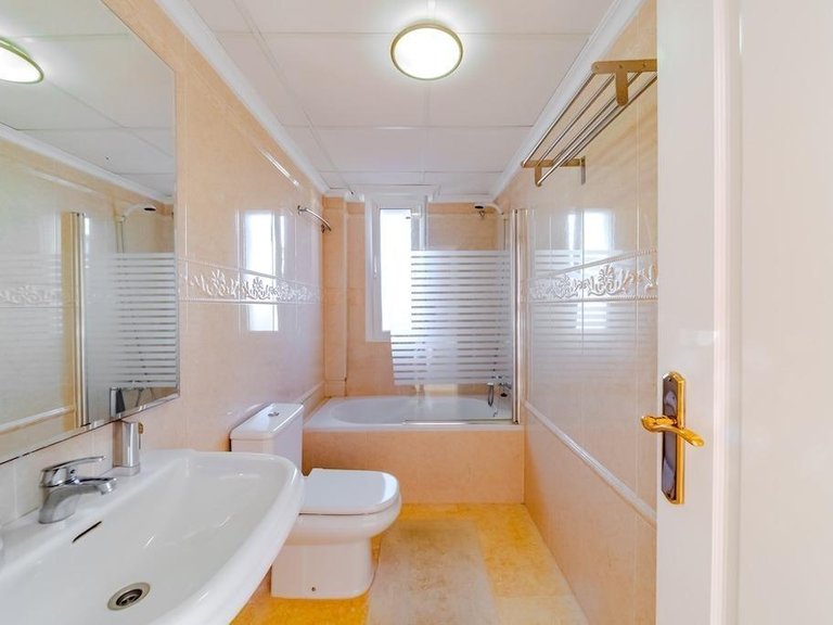 Villa for Sale in Costa Blanca Torrevieja, Alicante 35