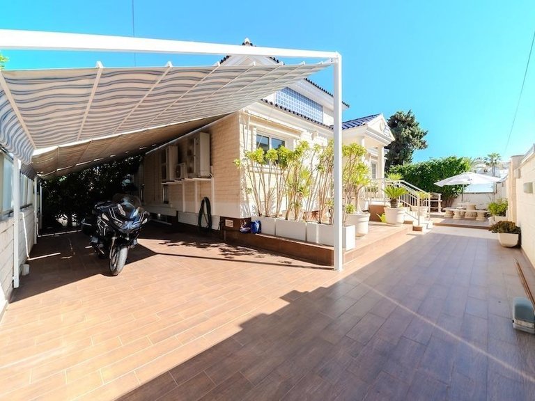 Villa for Sale in Costa Blanca Torrevieja, Alicante 38