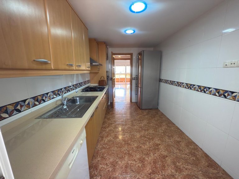 Apartment for Sale in Alicante, Alicante 13