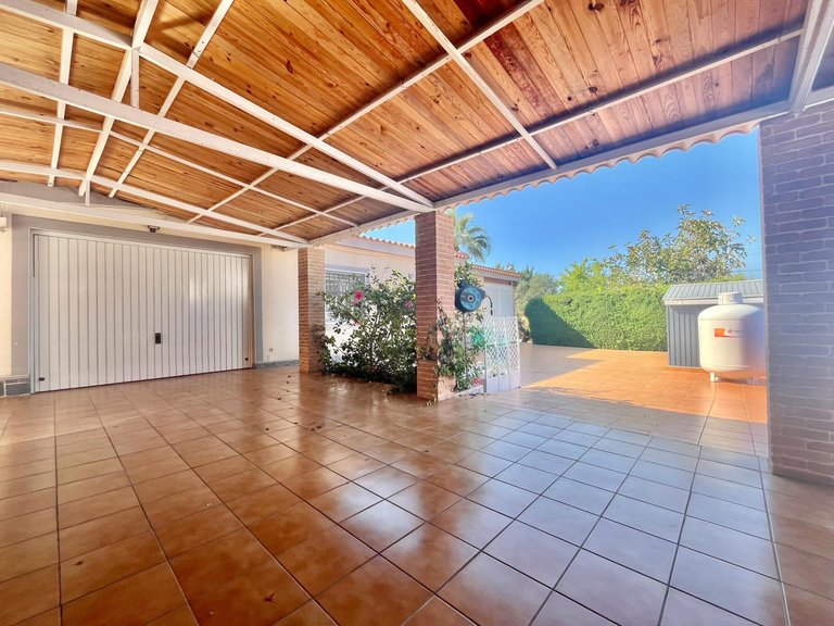 Villa for Sale in Torrevieja, Alicante 9