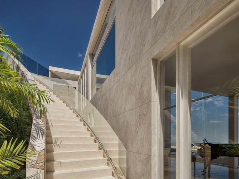 Villa for Sale in Jávea - Xàbia, Alicante 8