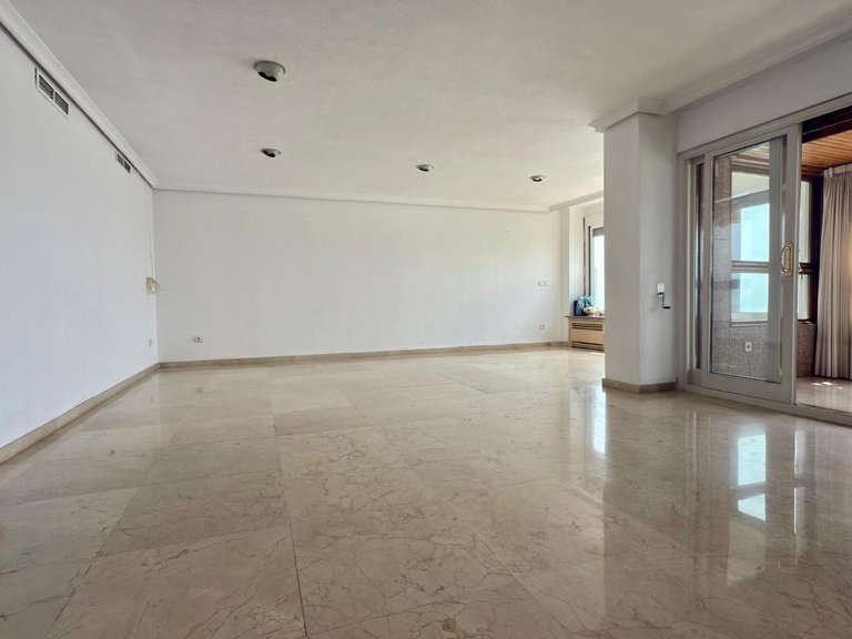 Apartment for Sale in Alicante, Alicante 10