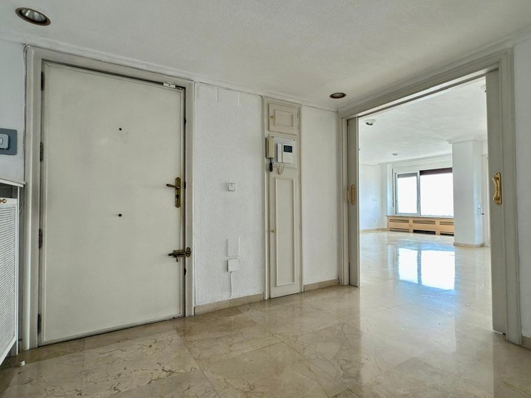 Apartment for Sale in Alicante, Alicante 13