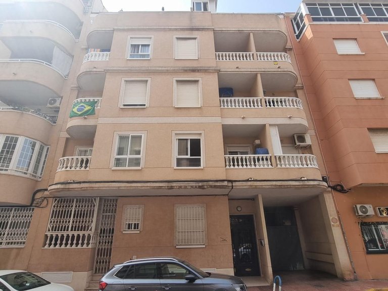 Apartment for Sale in Torrevieja, Alicante 1
