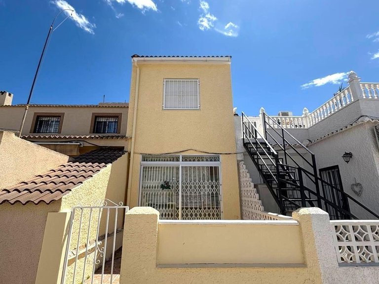 Apartment for Sale in Torrevieja, Alicante 2