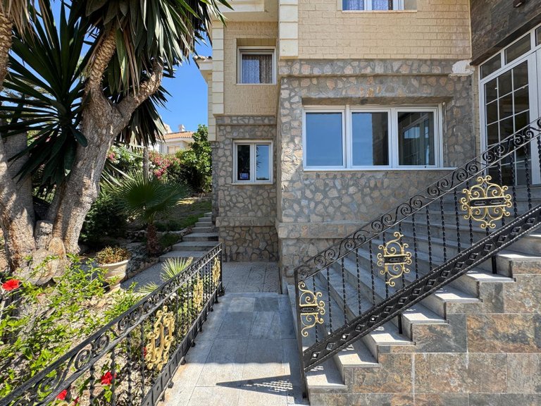Villa for Sale in Orihuela Costa, Alicante 14