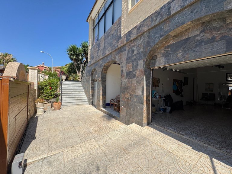 Villa for Sale in Orihuela Costa, Alicante 8