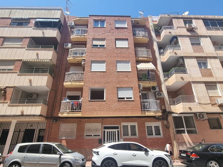 Apartment for Sale in Torrevieja, Alicante 1