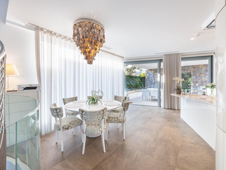 Villa for Sale in Finestrat, Alicante 14
