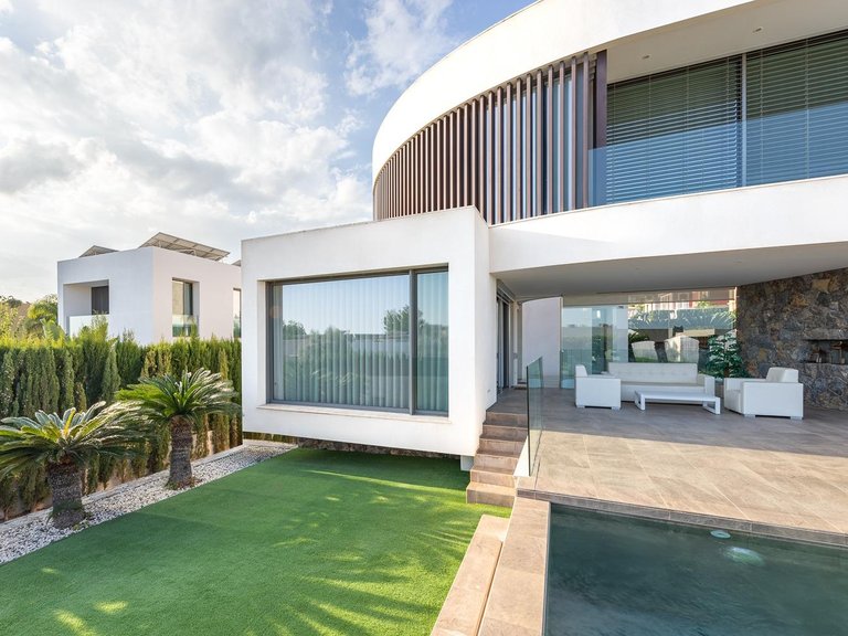 Villa for Sale in Finestrat, Alicante 2