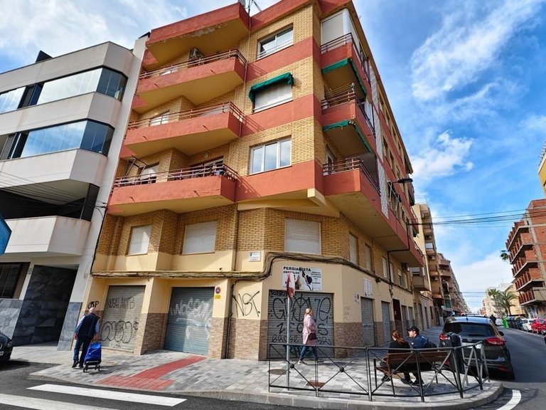 Apartment for Sale in Torrevieja, Alicante 1
