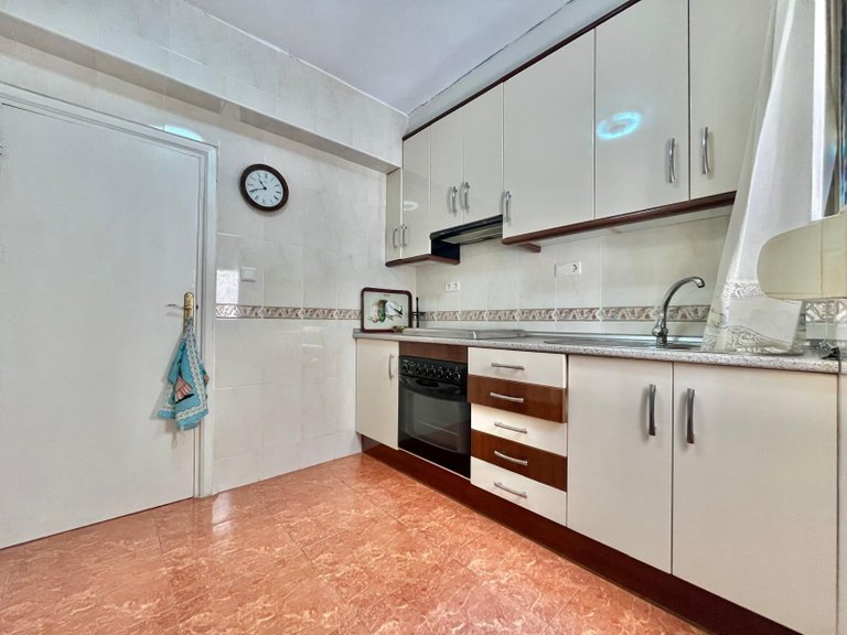 Apartment for Sale in Torrevieja, Alicante 7