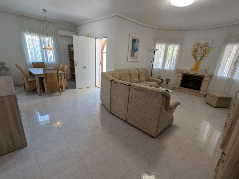 Villa for Sale in Rojales, Alicante 4