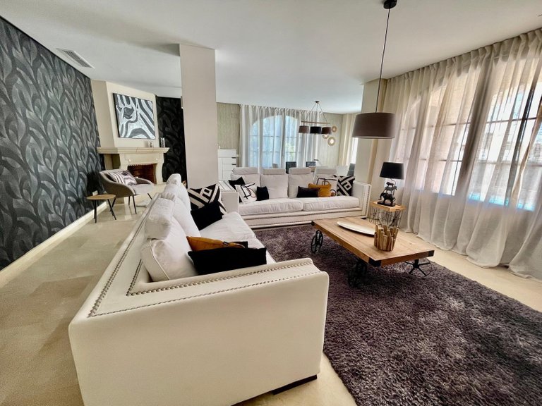 Villa for Sale in Finestrat, Alicante 11