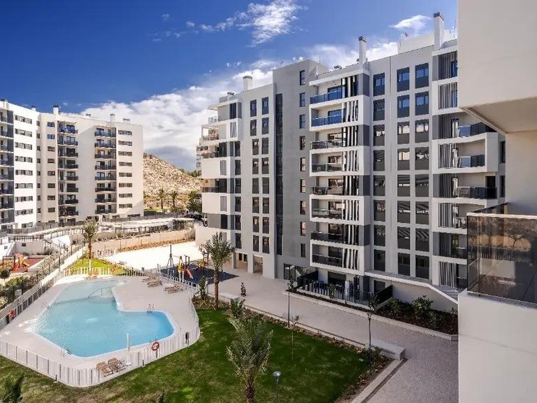 Apartment for Sale in Alicante, Alicante 1