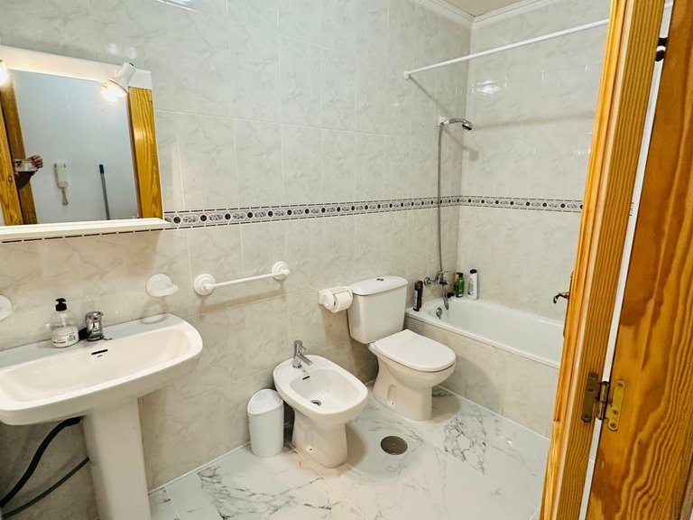 Apartment for Sale in Torrevieja, Alicante 14