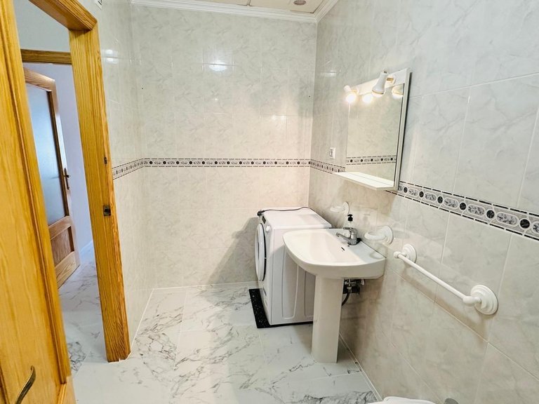 Apartment for Sale in Torrevieja, Alicante 16