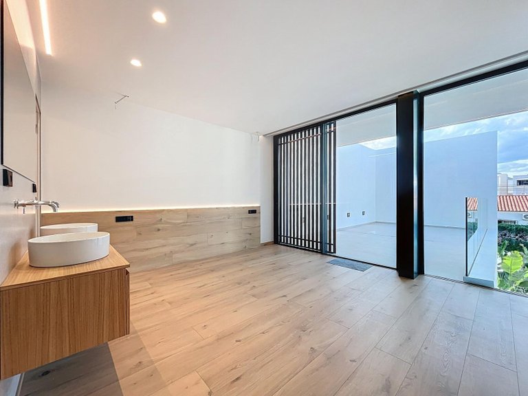 Villa for Sale in Alfaz Del Pi, Alicante 14