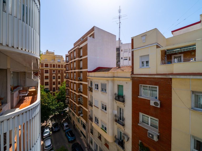 Apartment for Sale in Madrid, Madrid 13