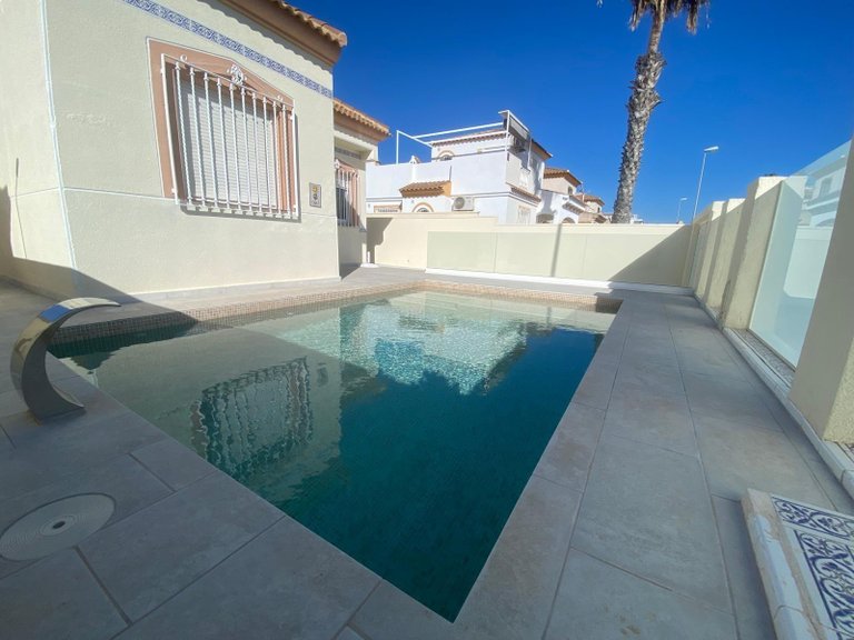 Villa for Sale in Torrevieja, Alicante 6